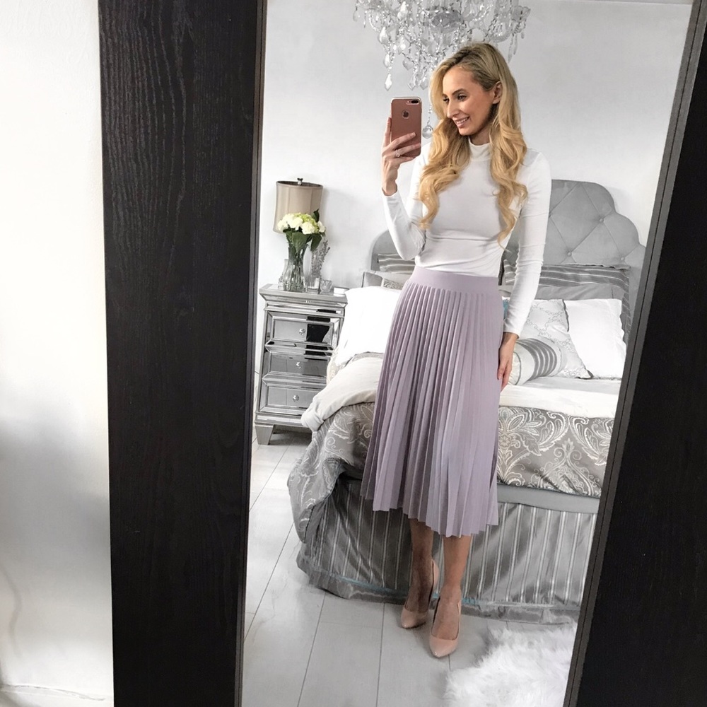 High Waist Pleated Grey Skirt - Picture 6 of 7